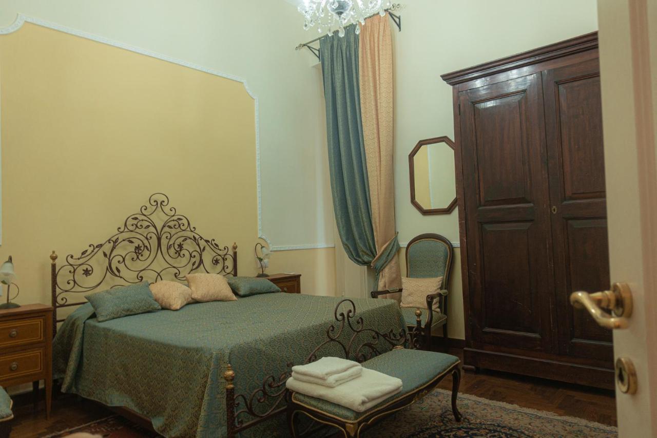 Palazzo Capece Apartman Caivano Kültér fotó
