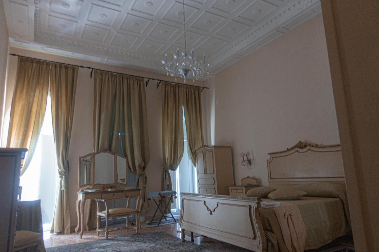 Palazzo Capece Apartman Caivano Kültér fotó