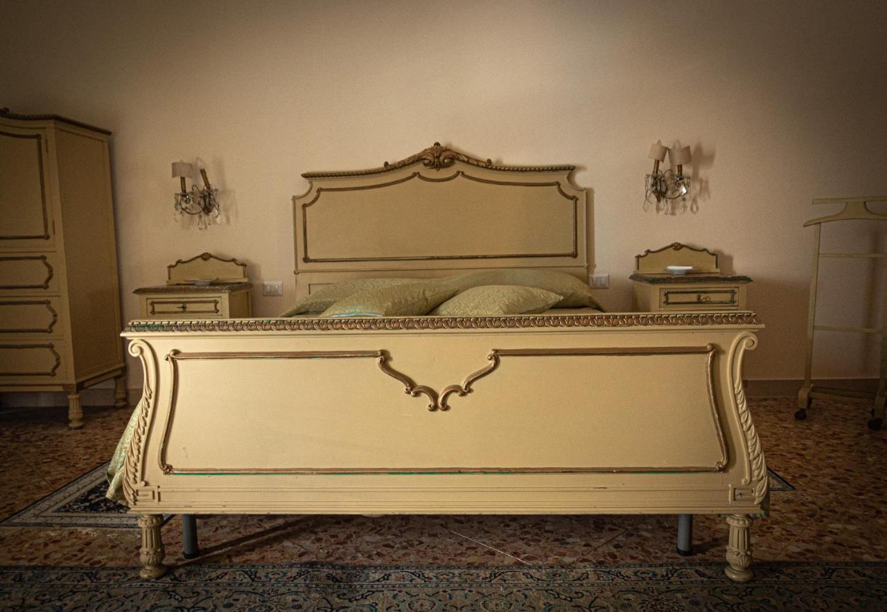 Palazzo Capece Apartman Caivano Kültér fotó