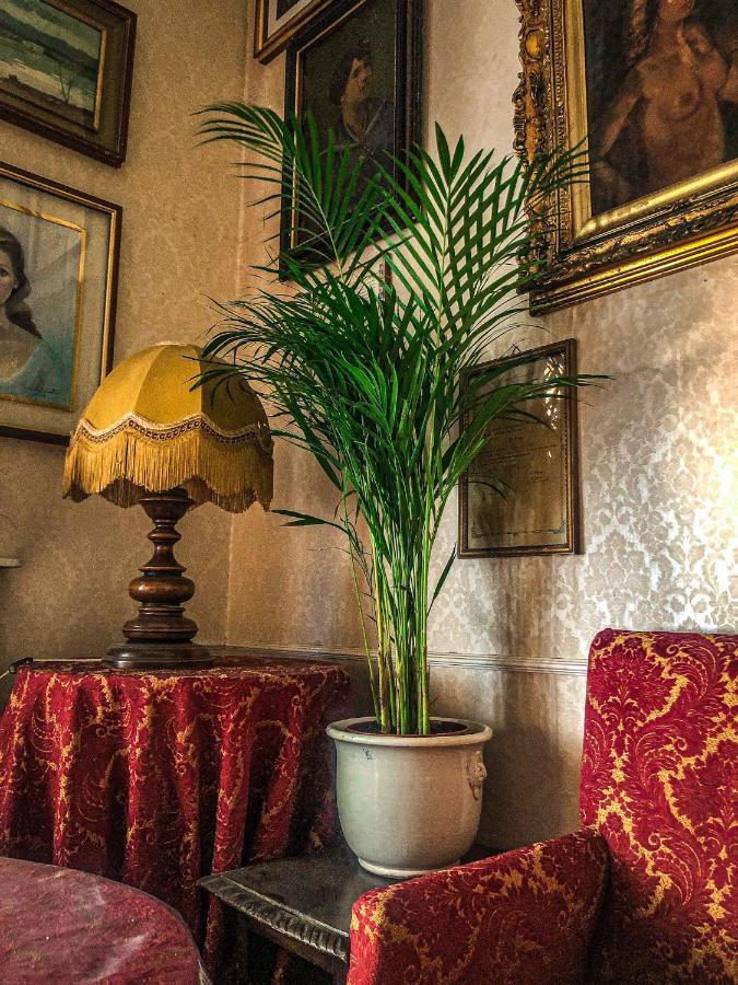 Palazzo Capece Apartman Caivano Kültér fotó